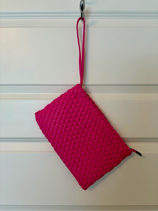 Handbags - NWOT Woven Wristlet Clutch - Hot Pink